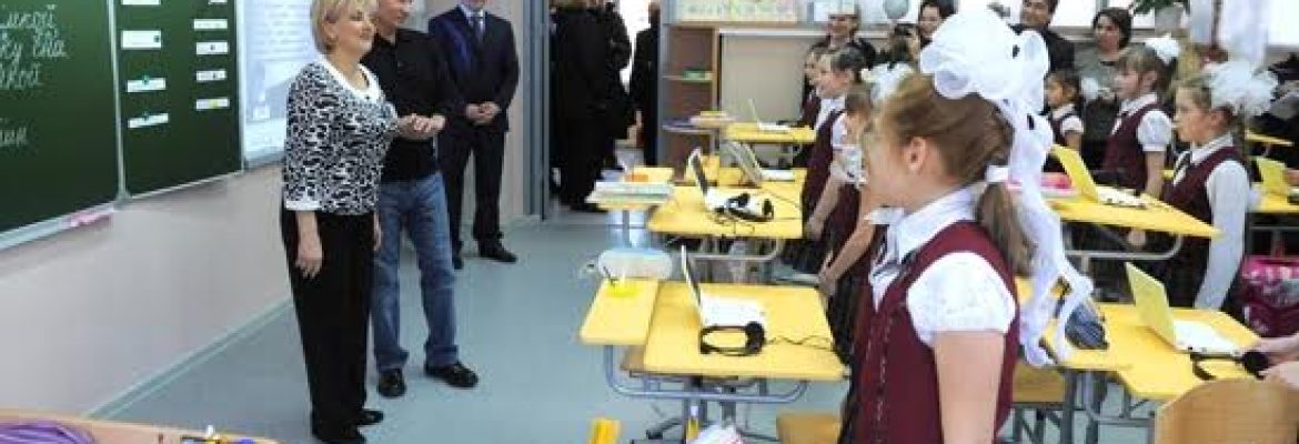 В.В. Путин в одной из школ Хакасии, где применяются здоровьесберегающие технологии В.Ф. Базарного.