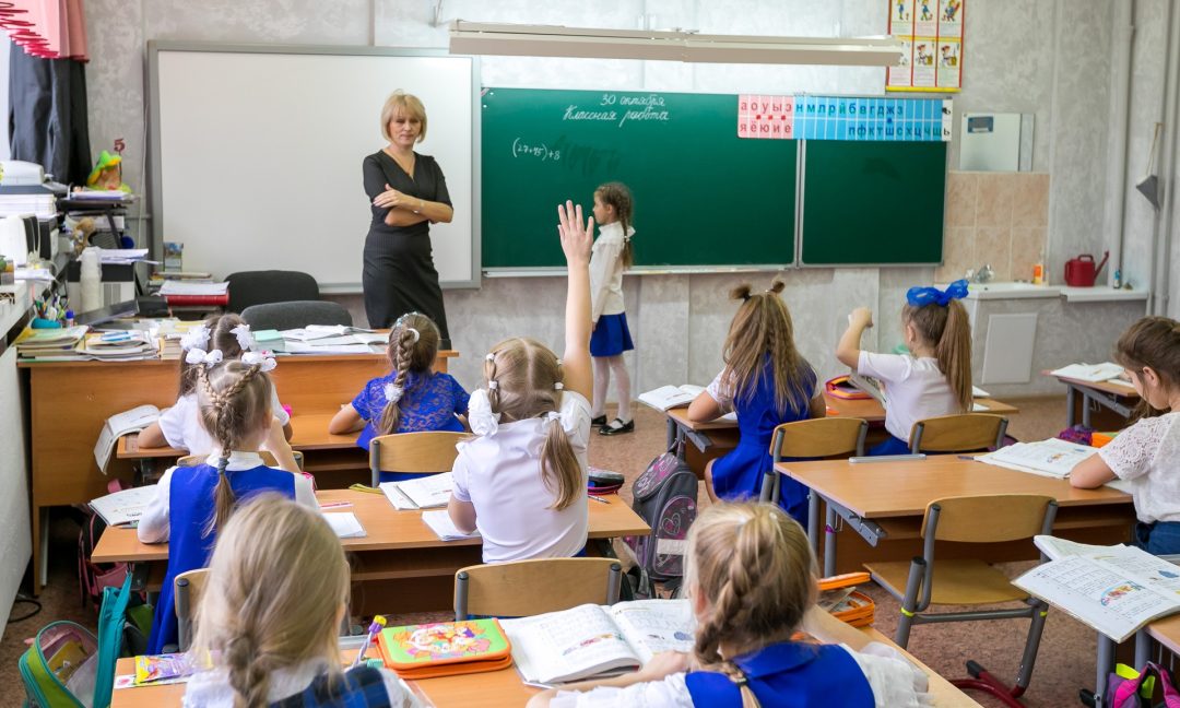 Организация учебного процесса на уроках русского языка и литературы в классах девочек с учетом гендерных особенностей