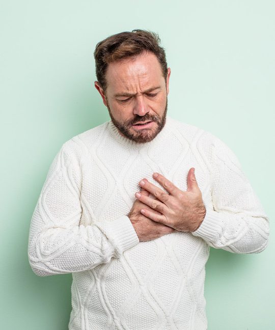 Более половины мужчин в России не доживают до 65 лет, сообщили в Минздраве