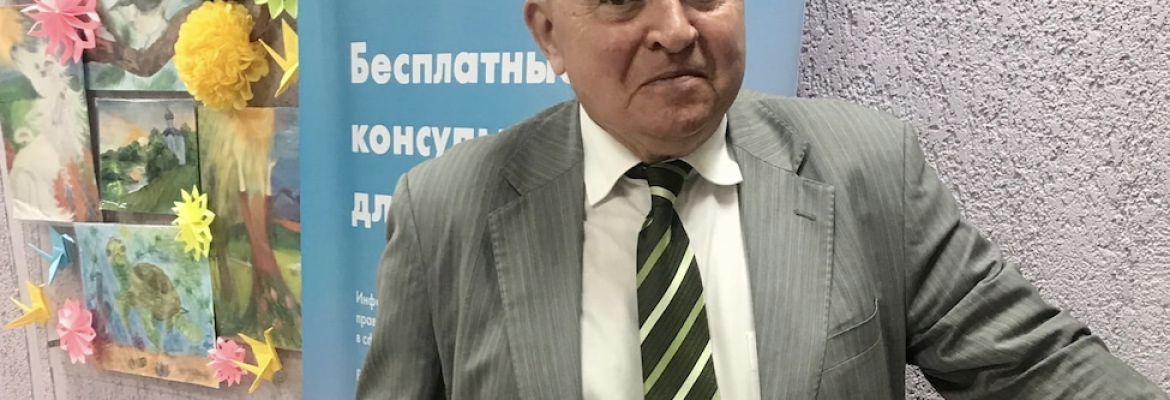 Батищев И.И., директор СКО школы-интерната III &mdash; IV вида, Заслуженный учитель РФ, г. Липецк